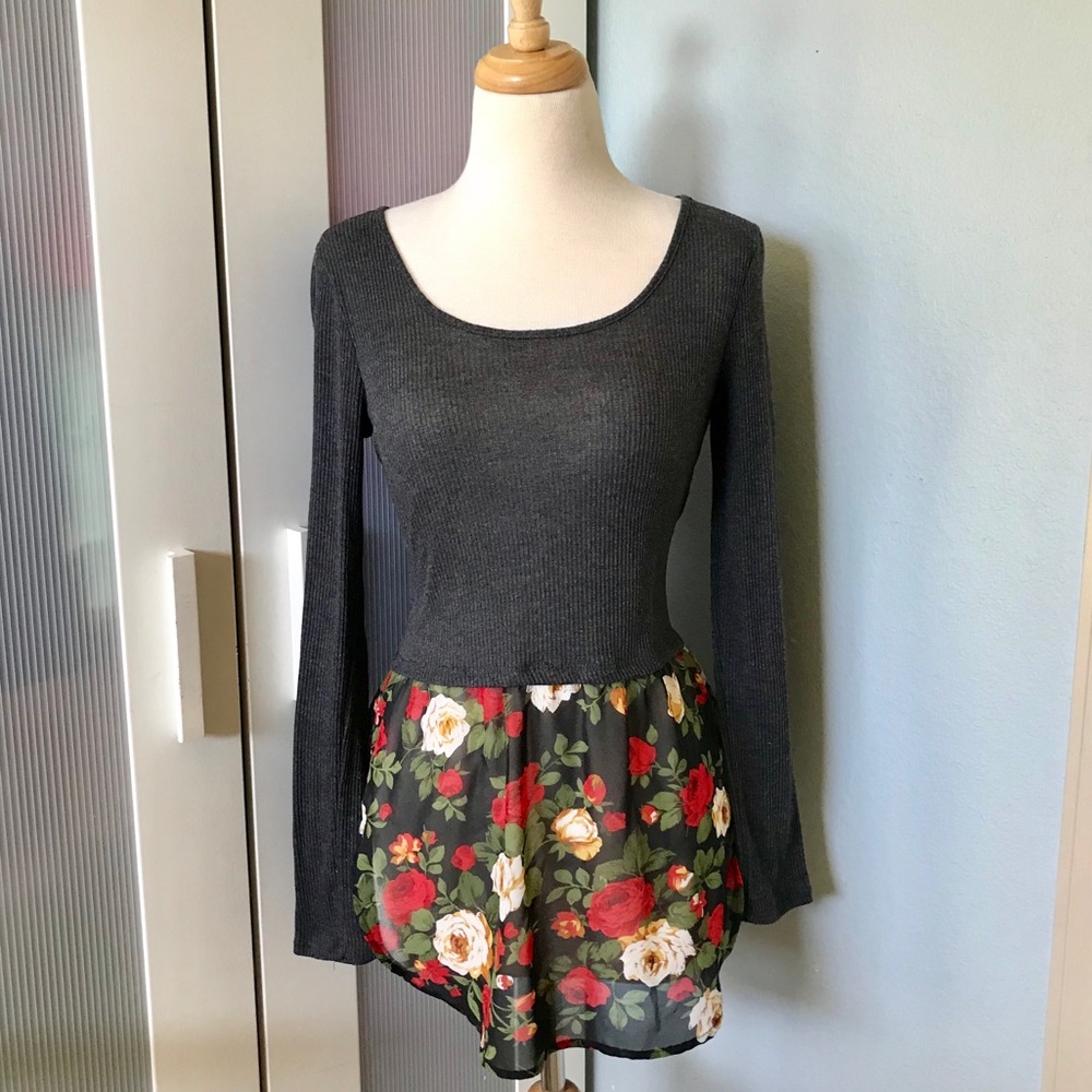 Long Sleeve Mixed Material Gray Floral Peplum Top